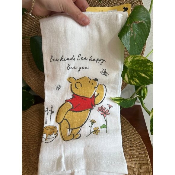 Winnie the Pooh kitchen towels, new - Picture 7 of 9